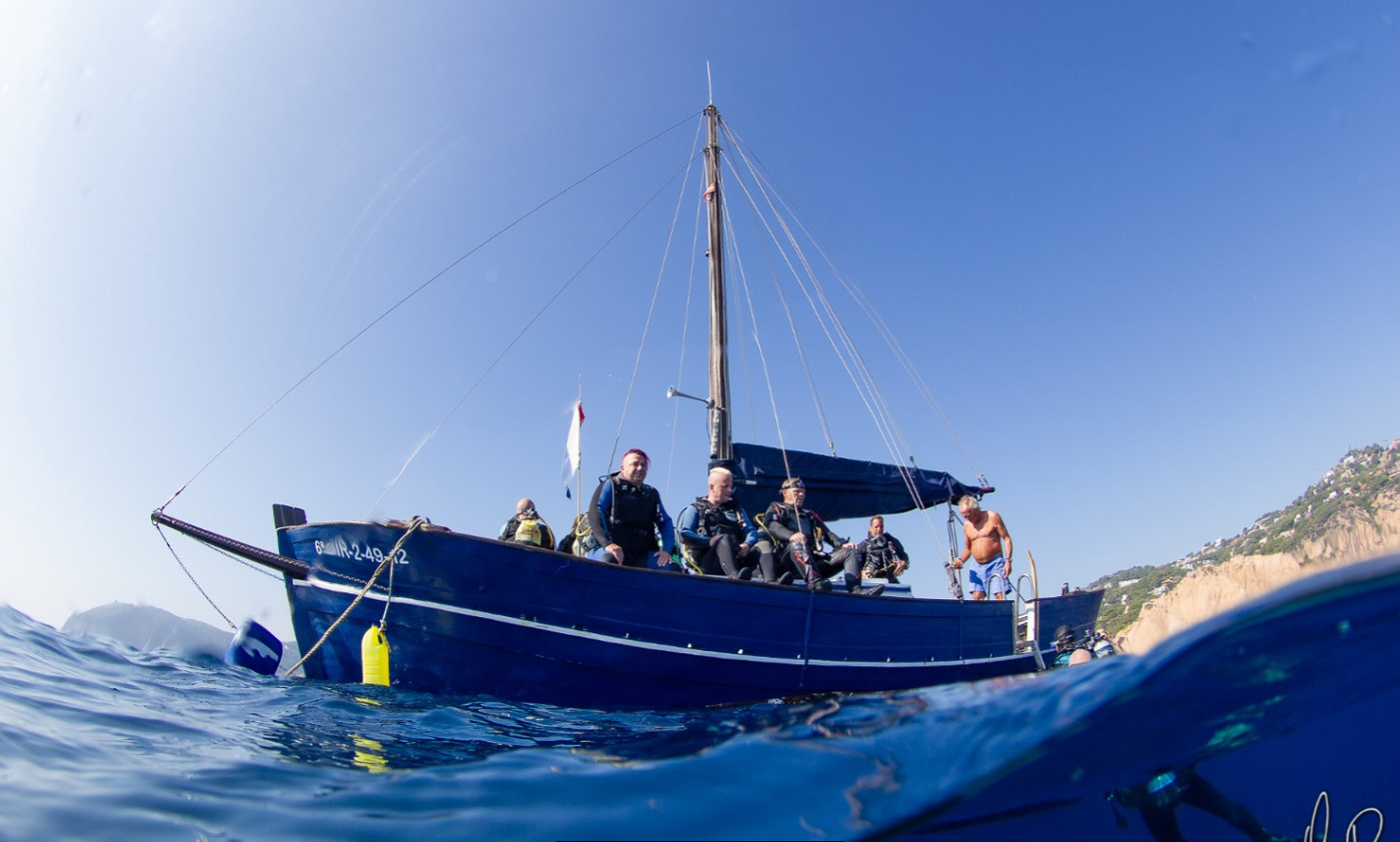 Stollis DiveBase, tu Centro de Buceo en Tamariu